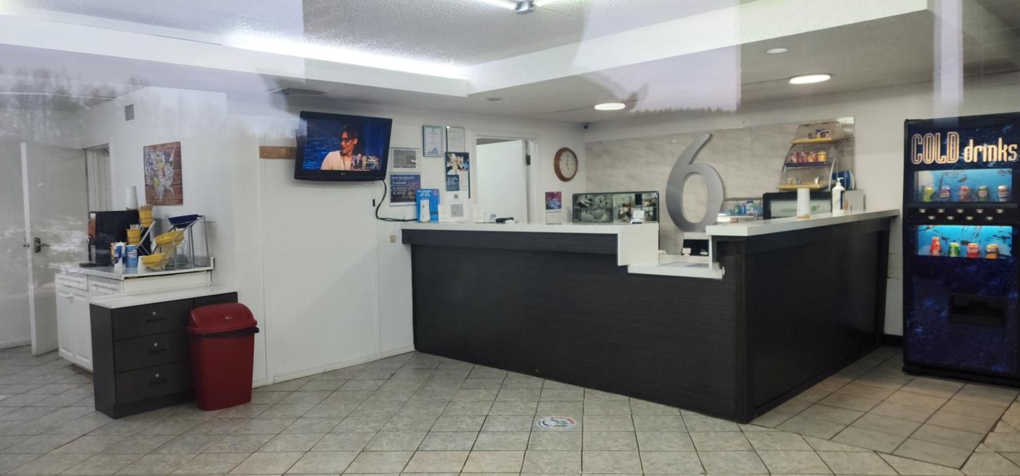 Motel 6 Fancy Gap Va Extérieur photo